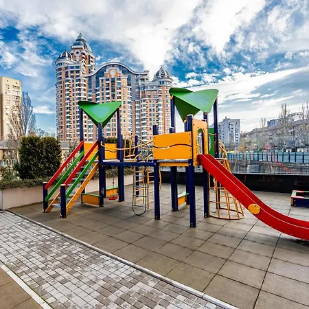 укриття у будинку, центр, 20 поверх! 2к із панорамою Appartement Kiev